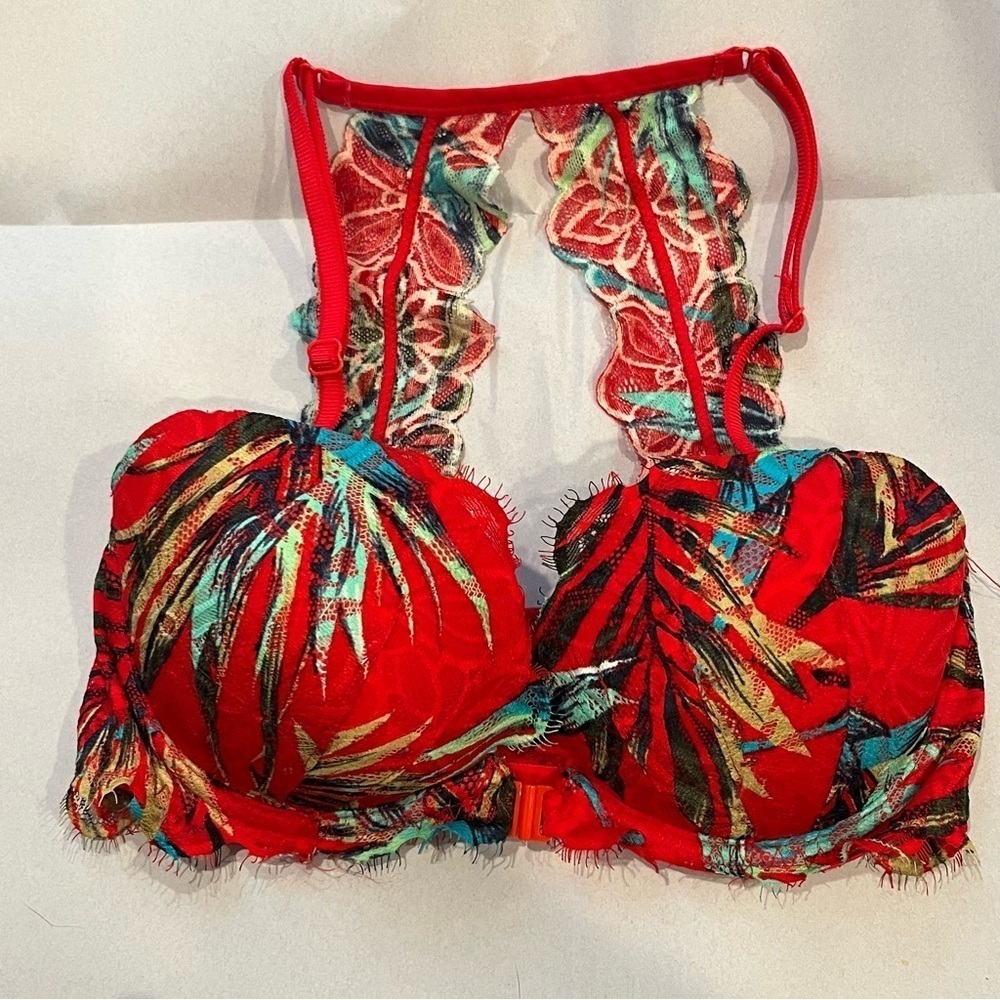 Victoria’s Secret Pink size 32D red lace tropical print racerback push up bra